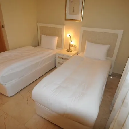 Gold City Apartment